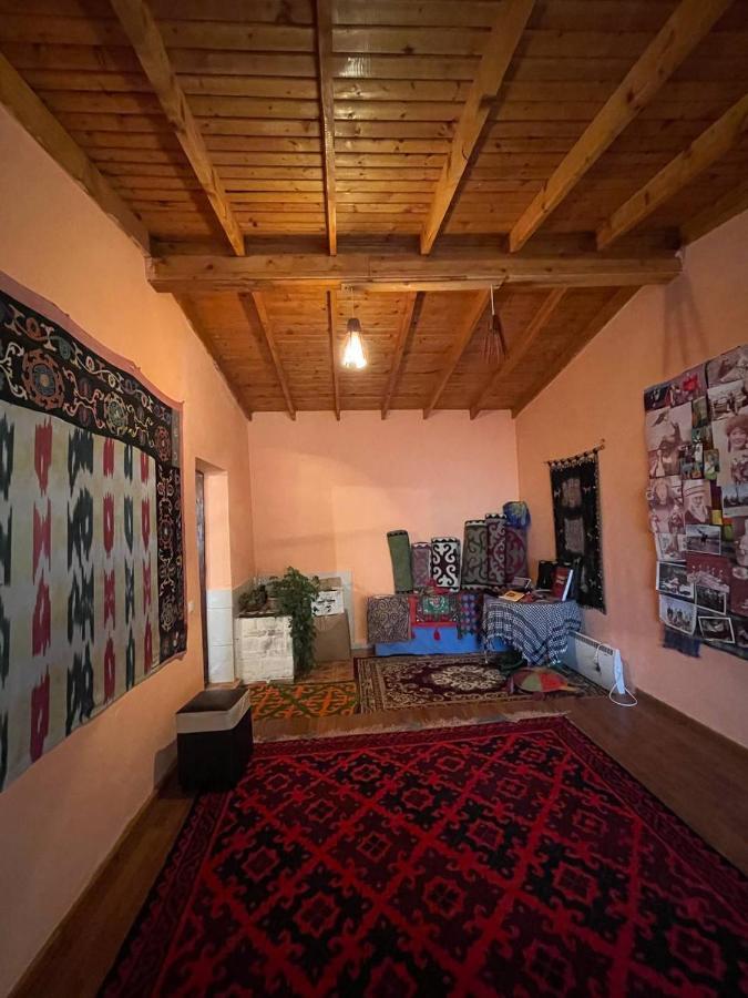 Guest House Guljan Bokonbayevo ภายนอก รูปภาพ