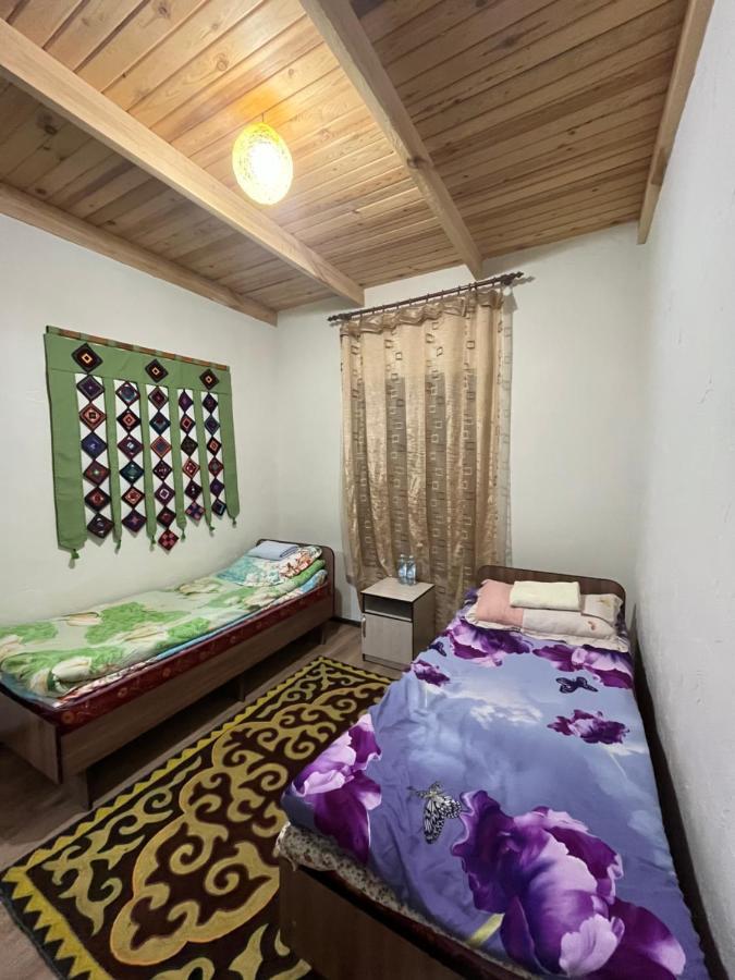 Guest House Guljan Bokonbayevo ภายนอก รูปภาพ