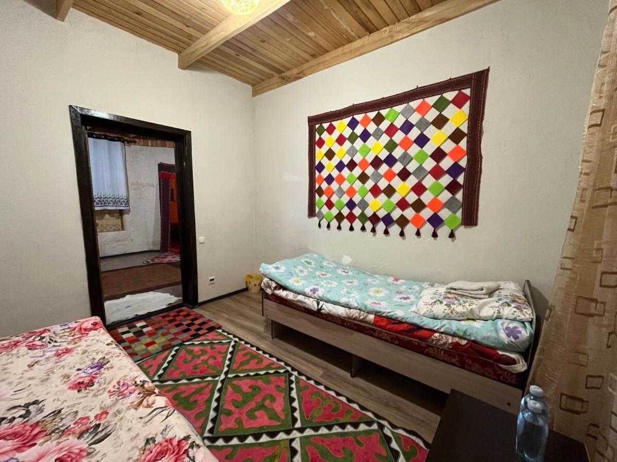 Guest House Guljan Bokonbayevo ภายนอก รูปภาพ
