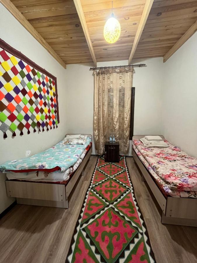 Guest House Guljan Bokonbayevo ภายนอก รูปภาพ