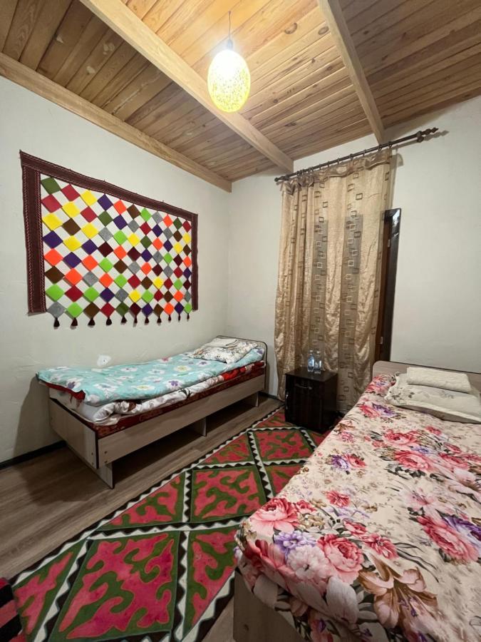 Guest House Guljan Bokonbayevo ภายนอก รูปภาพ