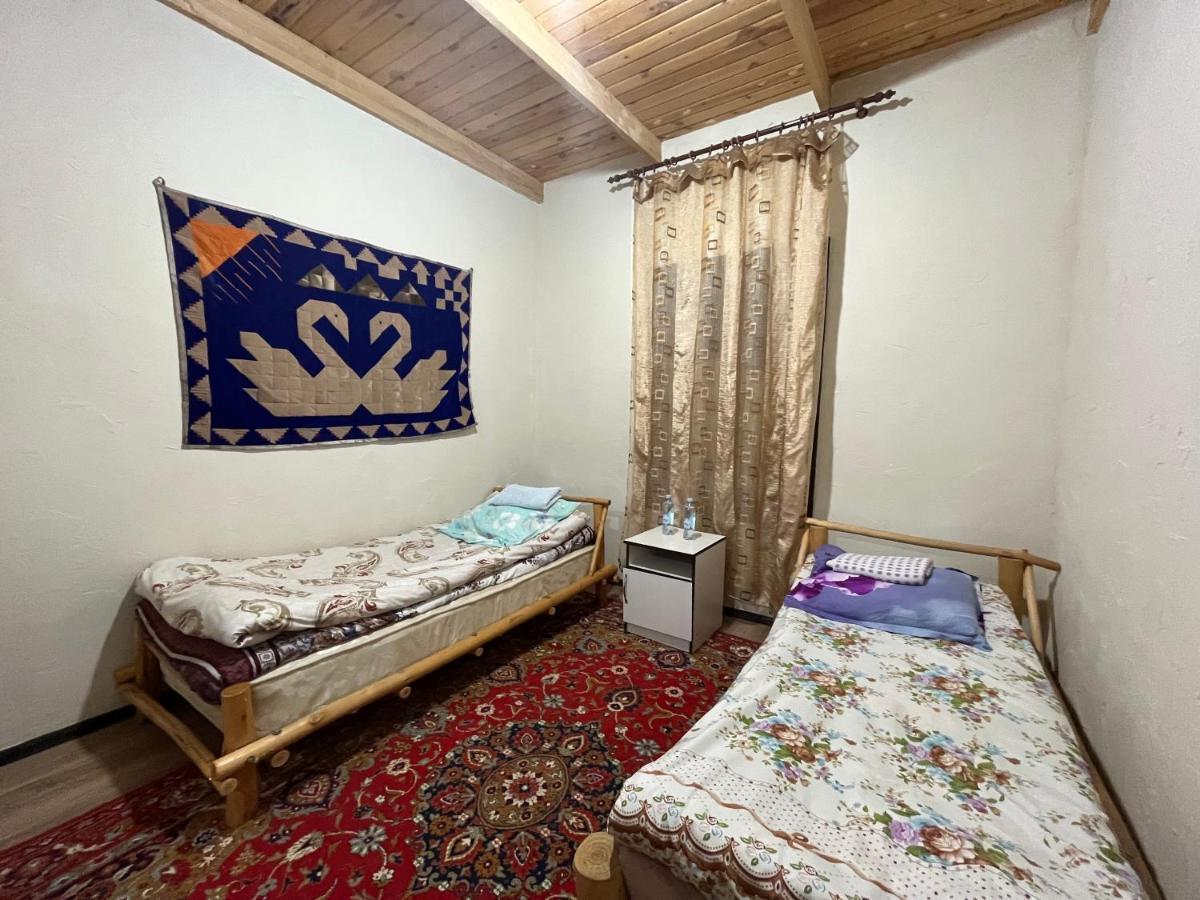 Guest House Guljan Bokonbayevo ภายนอก รูปภาพ